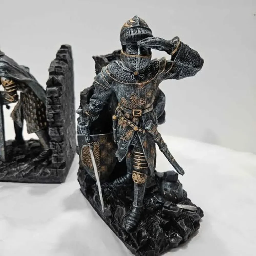 Medieval Knight Bookends